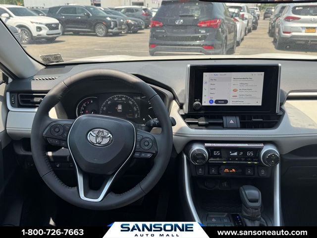 2025 Toyota RAV4 XLE