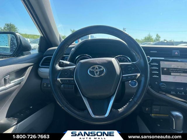 2020 Toyota Camry Hybrid XLE