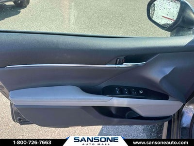 2020 Toyota Camry Hybrid XLE