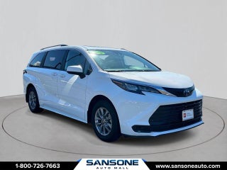 2025 Toyota Sienna LE 8 Passenger