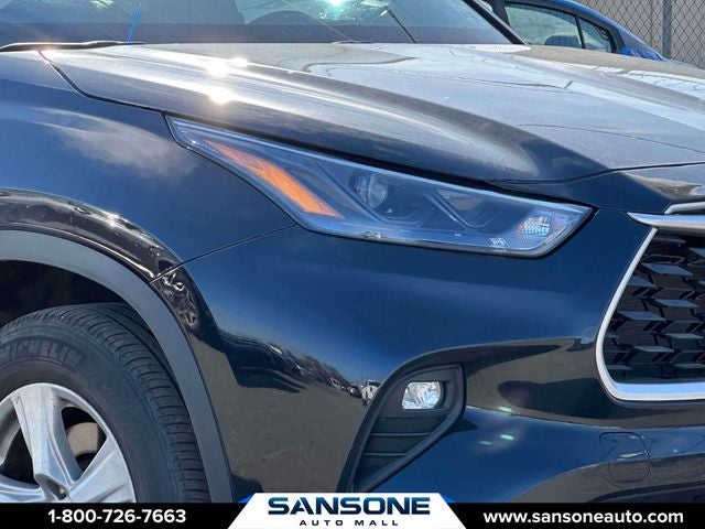 2022 Toyota Highlander LE