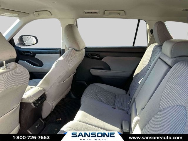 2021 Toyota Highlander LE