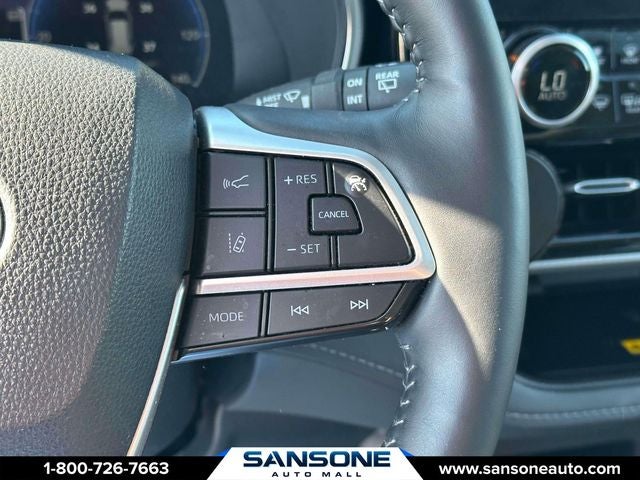 2025 Toyota Highlander Hybrid Platinum