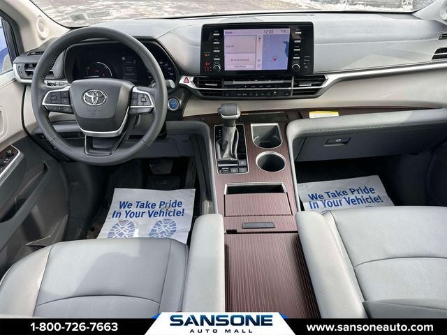 2024 Toyota Sienna XLE