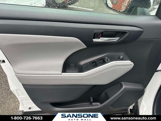 2024 Toyota Highlander Hybrid XLE