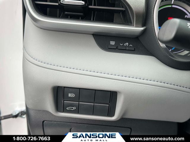 2024 Toyota Highlander Hybrid XLE