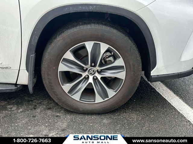 2024 Toyota Highlander Hybrid XLE