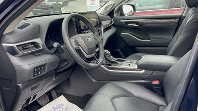 2024 Toyota Highlander Platinum