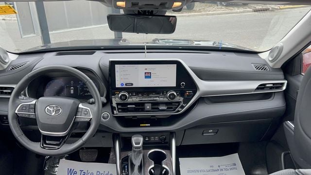 2024 Toyota Highlander Platinum