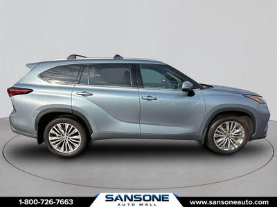 2024 Toyota Highlander LE
