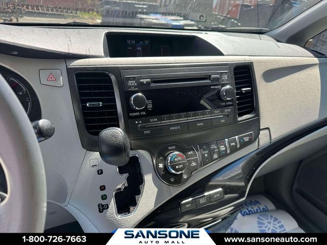 2014 Toyota Sienna LE