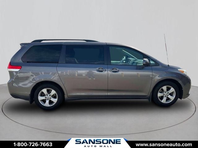 2014 Toyota Sienna LE