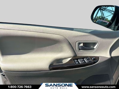 2015 Toyota Sienna XLE 8 Passenger