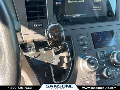 2015 Toyota Sienna XLE 8 Passenger