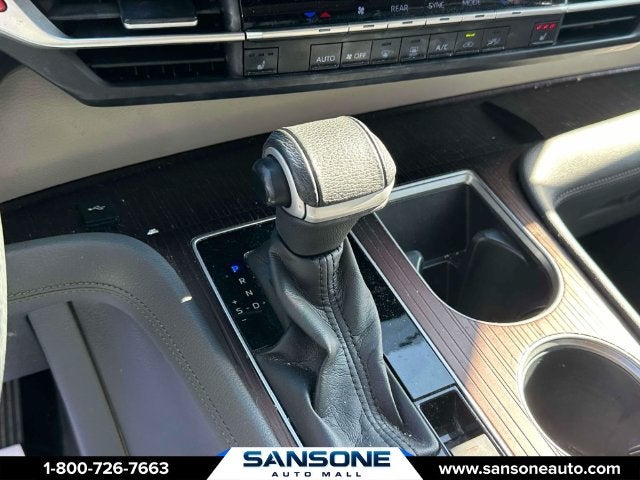 2021 Toyota Sienna XLE 7 Passenger