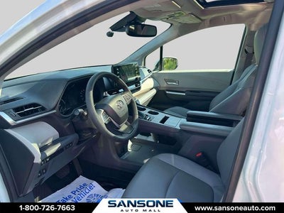 2023 Toyota Sienna XLE 7 Passenger