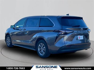2024 Toyota Sienna XLE 7 Passenger