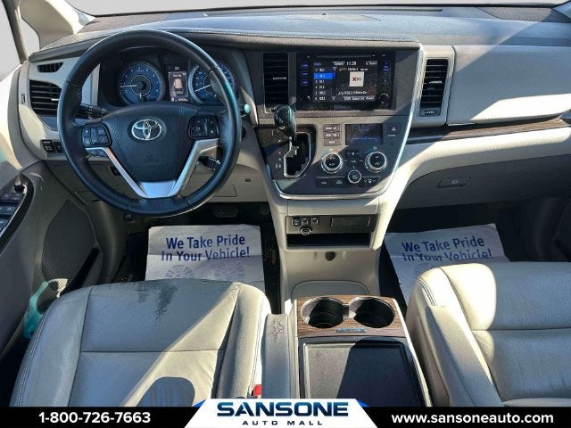 2017 Toyota Sienna XLE 8 Passenger