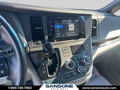 2017 Toyota Sienna XLE 8 Passenger