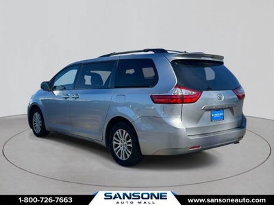 2017 Toyota Sienna XLE 8 Passenger