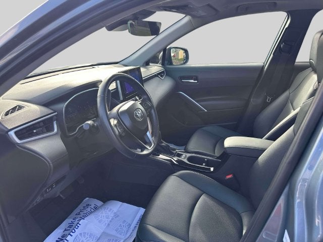 2025 Toyota Corolla Cross XLE