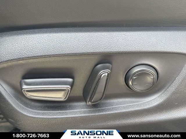 2025 Toyota Crown Signia XLE