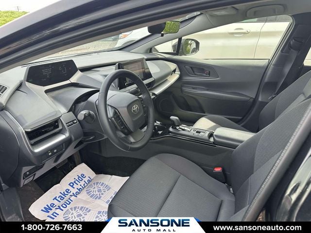 2025 Toyota Prius LE
