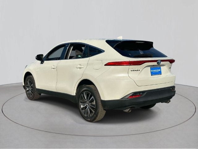 2022 Toyota Venza LE