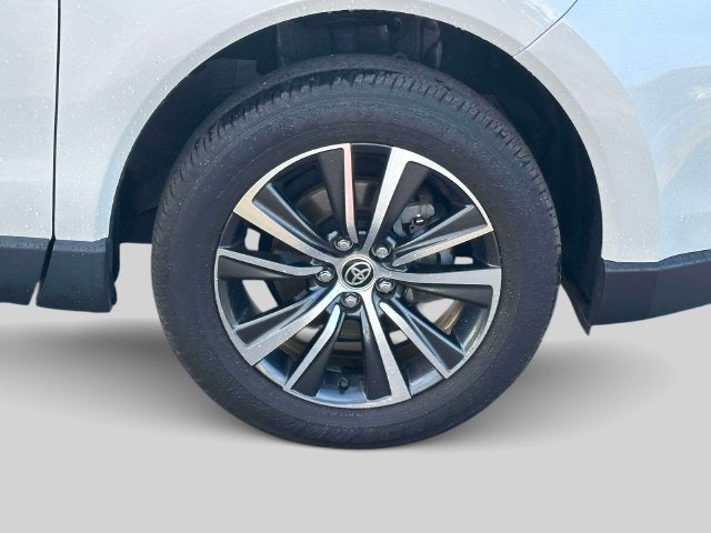 2022 Toyota Venza LE