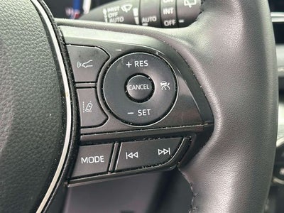 2025 Toyota RAV4 Hybrid XLE Premium