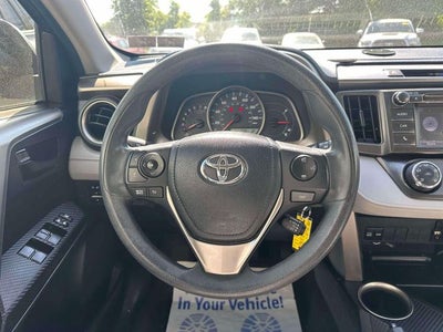 2015 Toyota RAV4 LE