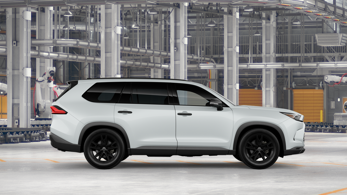 2026 Toyota Grand Highlander Hybrid Nightshade