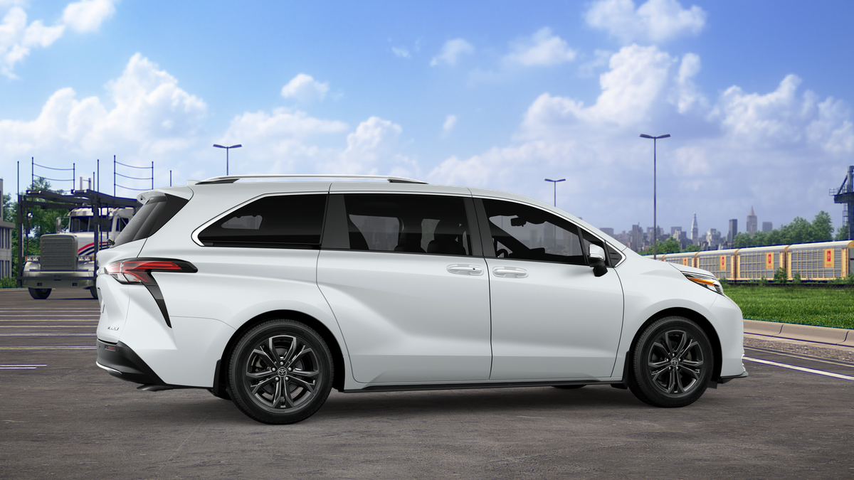 2026 Toyota Sienna Platinum
