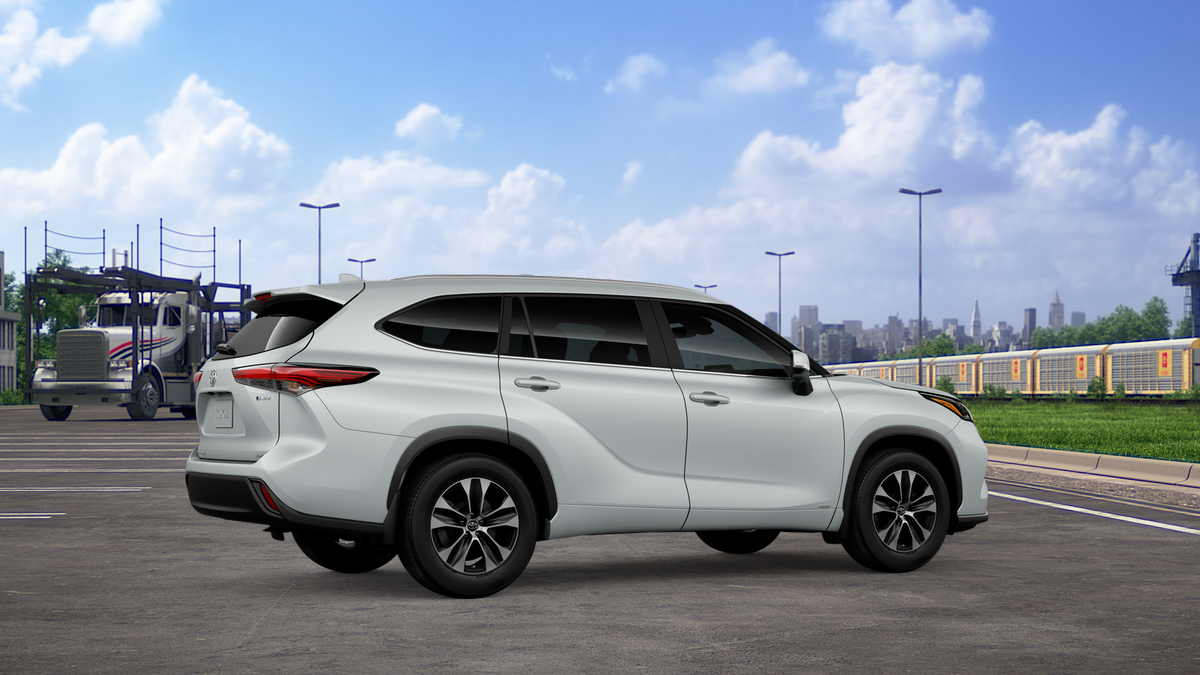 2026 Toyota Highlander Hybrid XLE