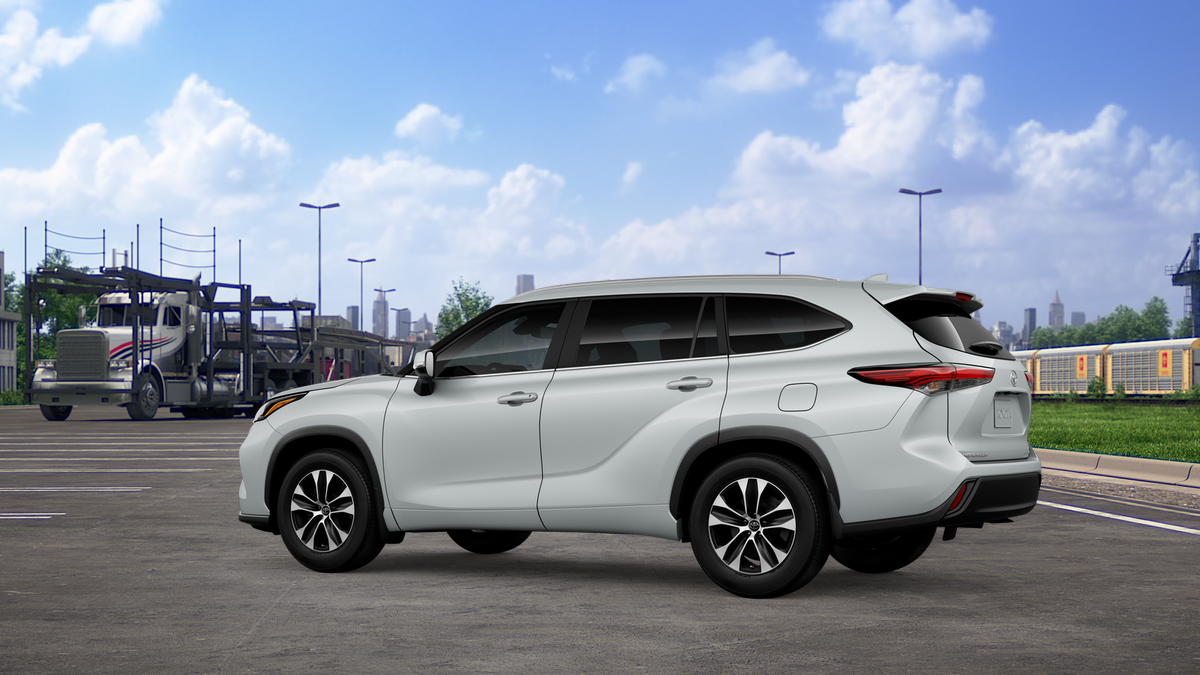 2026 Toyota Highlander XLE