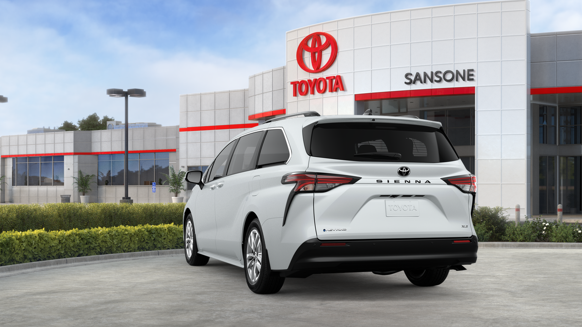 2026 Toyota Sienna XLE