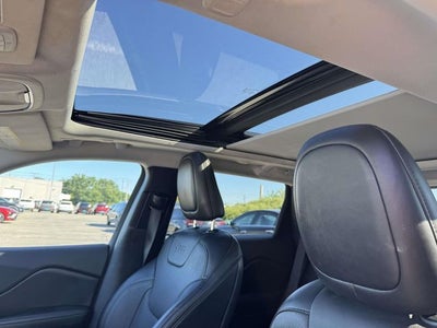 2022 Jeep Cherokee Latitude Lux