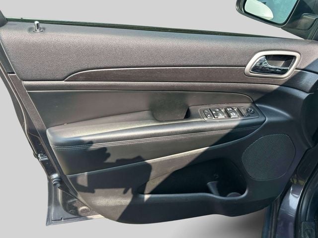 2018 Jeep Grand Cherokee Laredo E