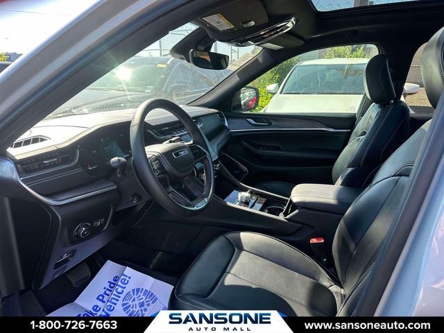 2022 Jeep Grand Cherokee Overland