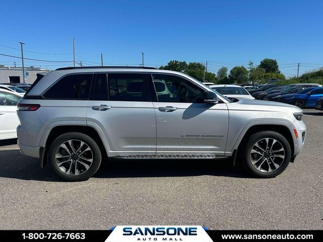 2022 Jeep Grand Cherokee Overland