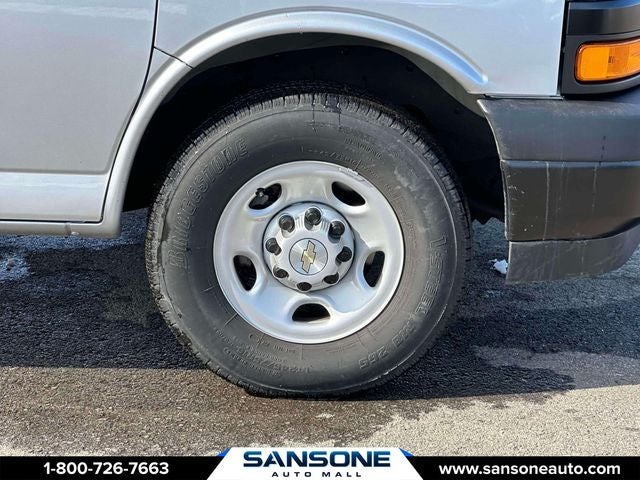 2023 Chevrolet Express 2500 Work Van Cargo