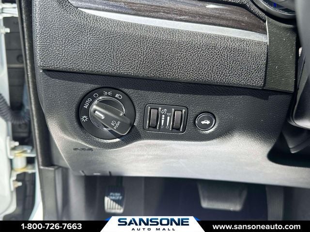 2016 Chrysler 300 Limited