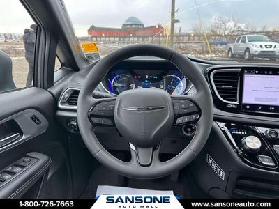 2023 Chrysler Pacifica Hybrid Touring L