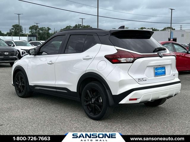 2024 Nissan Kicks SR