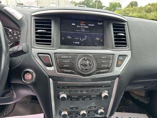 2017 Nissan Pathfinder SL
