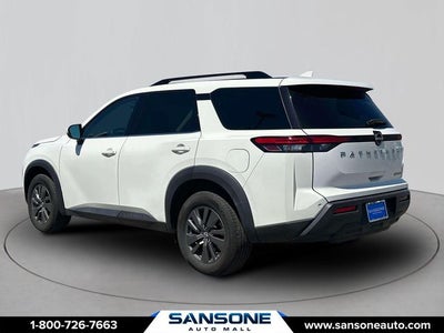 2022 Nissan Pathfinder SV