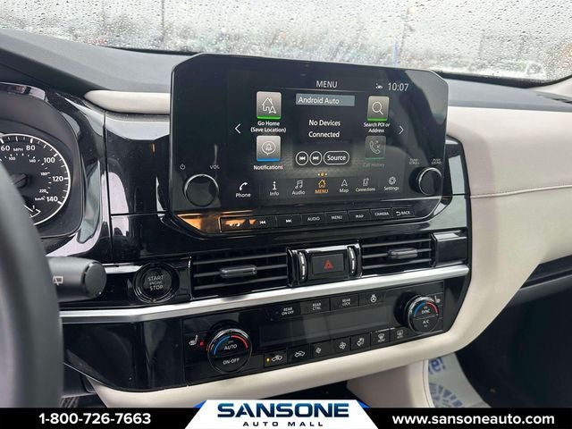 2025 Nissan Pathfinder SL