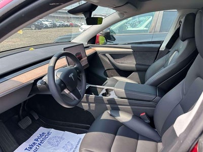 2024 Tesla Model Y Long Range