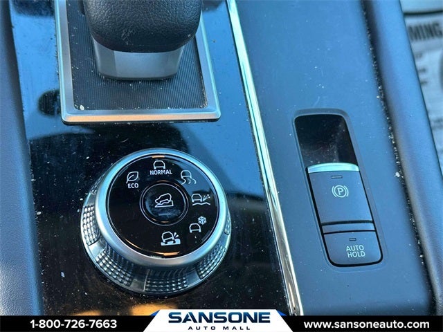 2024 Mitsubishi Outlander ES