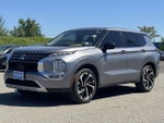2022 Mitsubishi Outlander Base
